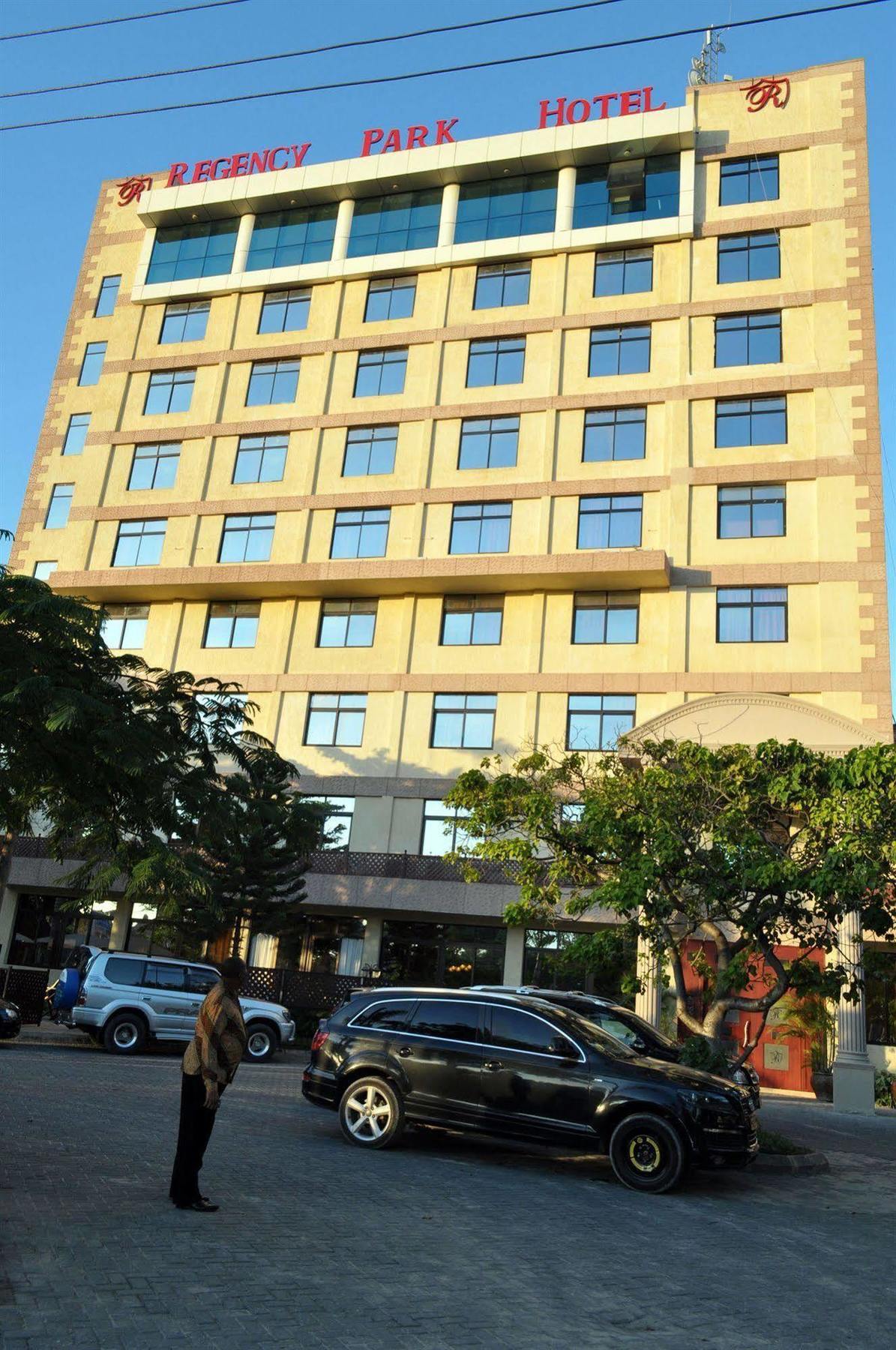 Regency Park Hotel Dar es Salaam Exterior foto